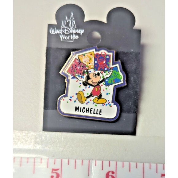 Walt Disney Worlds Name (Michelle) Pin with Mickey Juggling the Magic at Disney - Picture 5 of 8
